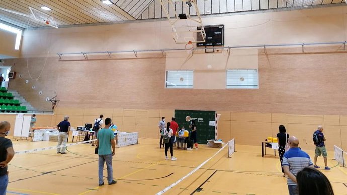 Realización de pruebas serológicas para la detección de covid-19 al personal de la Universidad de Jaén.