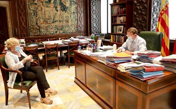 Ana Barceló y Ximo Puig en imagen de archivo