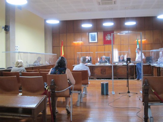 Los acusados durante el juicio