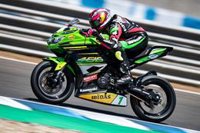 Ana Carrasco pasa por el quirófano y se despide de la temporada