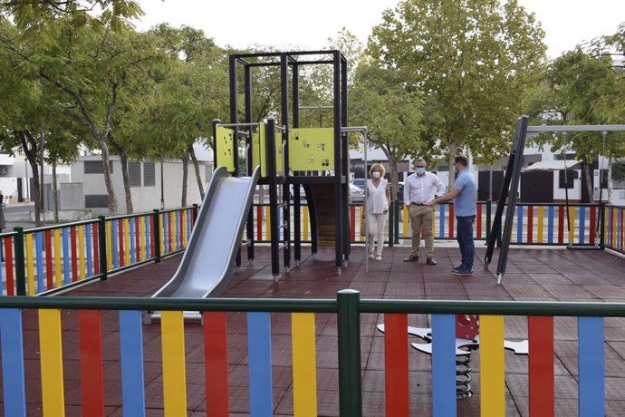 Nuevo parque infantil en Los Palacios