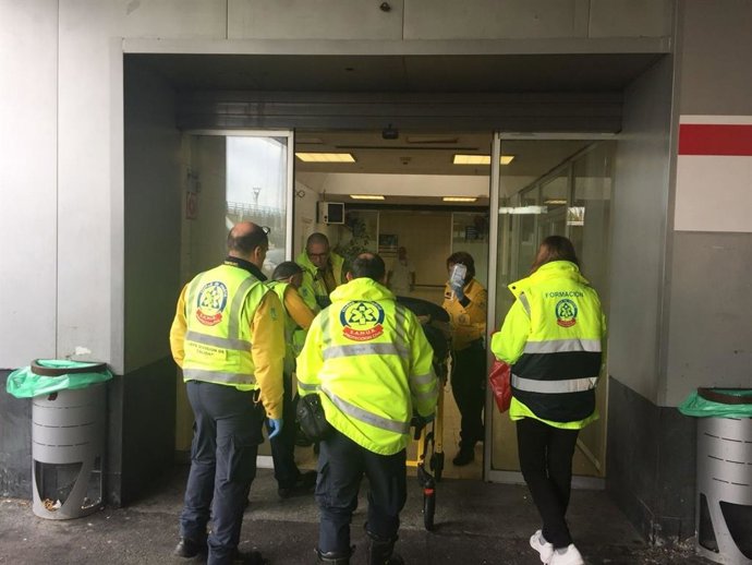 Asistencia a un hombre tras sufrir una parada cardiorespiratoria y haber sido reanimado