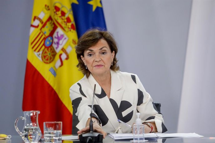 La vicepresidenta primera del Govern, Carmen Calvo, durant la seua compareixena en roda de premsa posterior al Consell de Ministres celebrat en Moncloa, a Madrid (Espanya), a 15 de setembre de 2020.