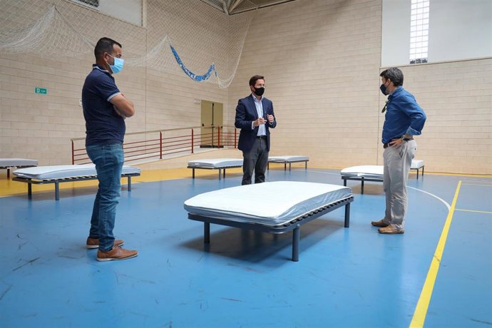 Almería.-Coronavirus.-La calle Manolo Escobar de El Ejido acoge los primeros test covid voluntarios entre la población