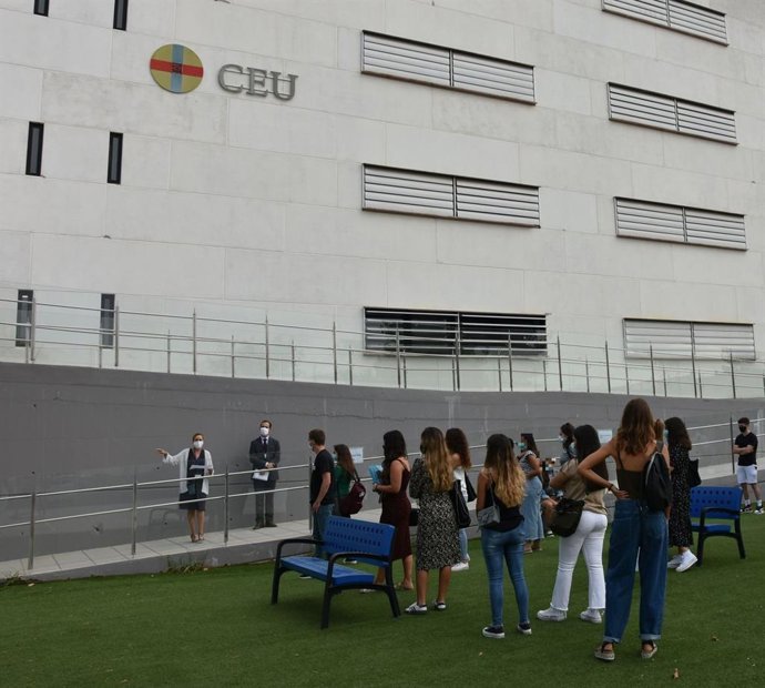 Los alumnos del Centro de Estudios Profesionales CEU Andalucía comienzan sus clases