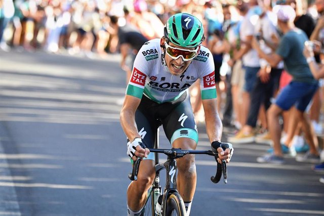 12 September 2020, France, Lyon: German cyclist Lennard Kamna of UCI WorldTeam Bora-Hansgrohe competes in the 14th stage of the 107th edition of the Tour de France cycling race, 194 km from Clermont-Ferrand to Lyon. Photo: David Stockman/BELGA/dpa