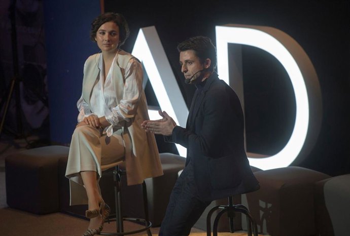 Adriana-Domínguez,-CEO de Adolfo Domínguez, y Antonio Puente, director general de la firma