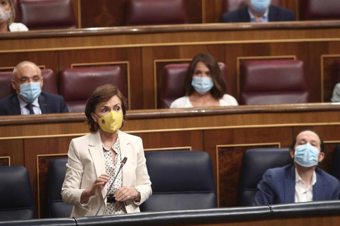 La vicepresidenta primera del Gobierno, Carmen Calvo, en el Congreso.