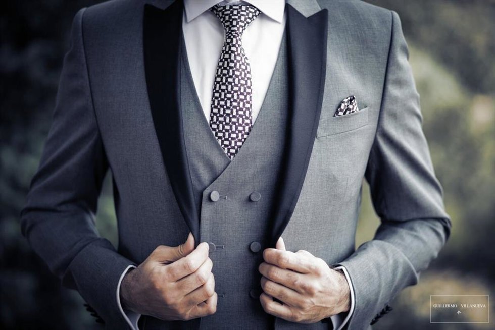 Traje de novio de la colección 2020 de Guillermo Villanueva.
