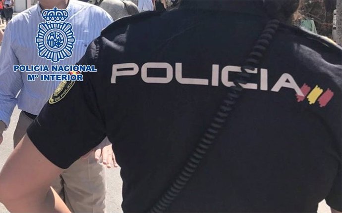 Agente de la Policía Nacional de Granada