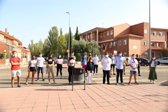 Juventudes Socialistas en CyL denuncia públicamente la situación de los alumnos de Bachillerato en el IES María Moliner de Laguna de Duero.