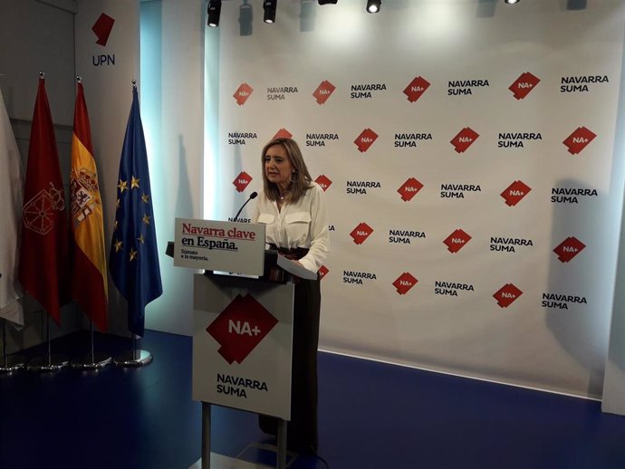 Cristina Ibarrola, parlamentaria de Navarra Suma, en rueda de prensa.