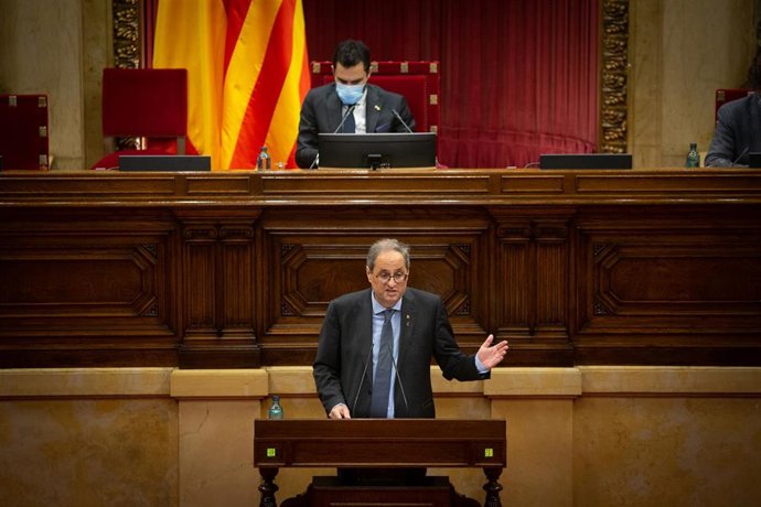El presidente de la Generalitat, Quim Torra, durante su intervención en el Debate de Política General (DPG) en el Parlament, en Barcelona, Catalunya (España), a 16 de septiembre de 2020. Durante el plenario, Torra explica la senda que quiere transitar s