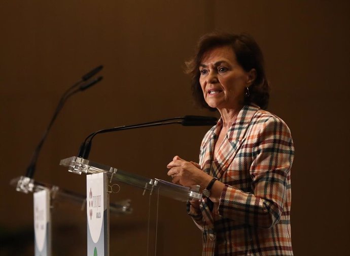 La vicepresidenta primera del Gobierno y ministra de la Presidencia, Relaciones con las Cortes y Memoria Democrática, Carmen Calvo, interviene en el Foro Joly Andalucía, en Sevilla.
