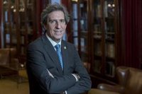 Presidente del Colegio de Médicos ve "importante" hacer visibles las demandas pero  "toca estar al pie del cañón"