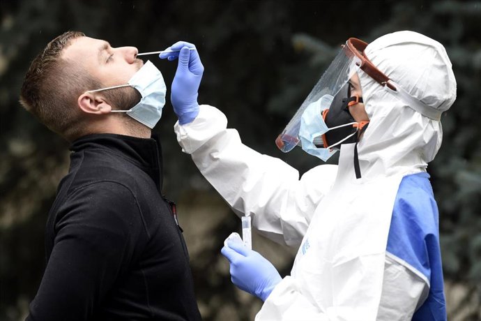 Una prueba de coronavirus en República Checa