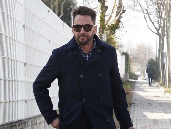 Alexis Ledgard, cuando acudió al Instituto Nacional de Toxicología a someterse a las pruebas de ADN que revelarían que no es hijo de Bigote Arrocet