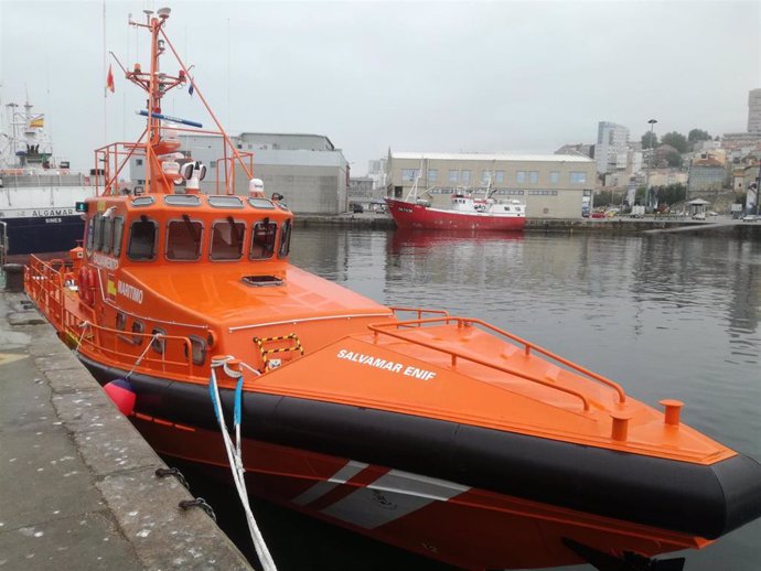 Salvamar Enif en el puerto de Barbate