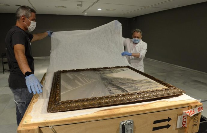 Desembalaje de una de las obras