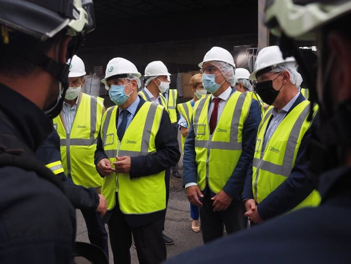 Planas garantiza 7.500 millones de euros anuales para agricultura y ganadería re