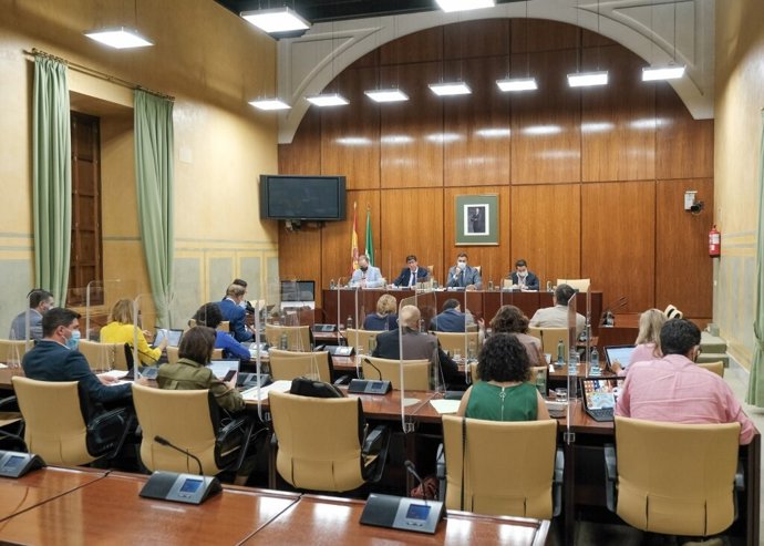 Comisión parlamentaria de Turismo, Regeneración, Justicia y Administración Local