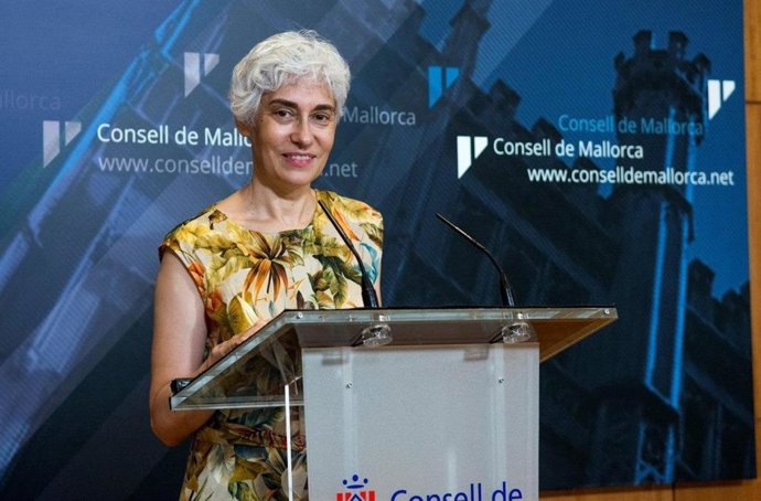 La portavoz de Unidas Podemos en el Consell de Mallorca, Magdalena Gelabert.