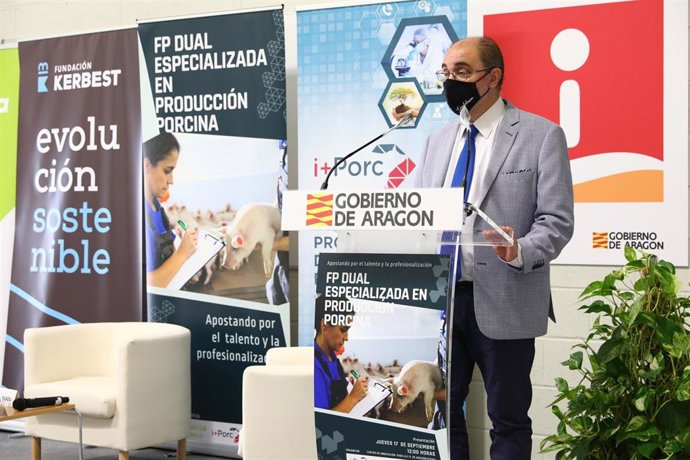 El rpesidente del Gobierno de Aragón, Javier Lambán, en el acto de este jueves de FP dual.
