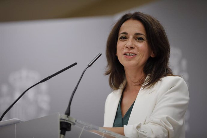 La secretaria de Estado de Sanidad, Silvia Calzón, interviene en rueda de prensa en la Moncloa