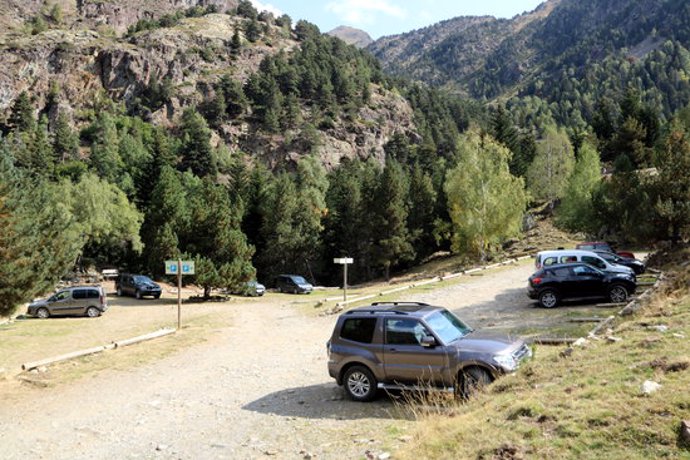Pla general de l'aparcament La Molinassa, el més prxim per accedir a la Pica d'Estats. Imatge del 17 de setembre del 2020. (horitzontal)
