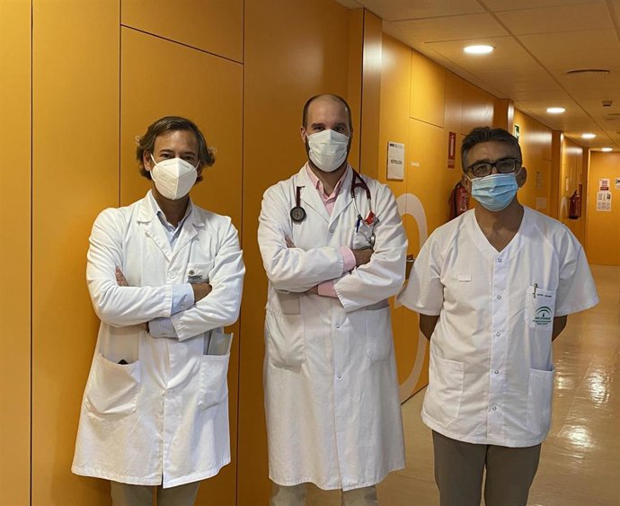 Responsables del artículo premiado por la Sociedad Europea de Investigación Clínica