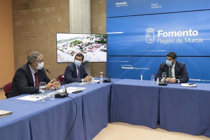 López Miras preside la reunión de coordinación interadministrativa para prevenir inundaciones en la Región