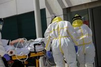 Andalucía sube cinco hospitalizados por Covid en 24 horas hasta los 945, 126 de ellos en UCI, seis más