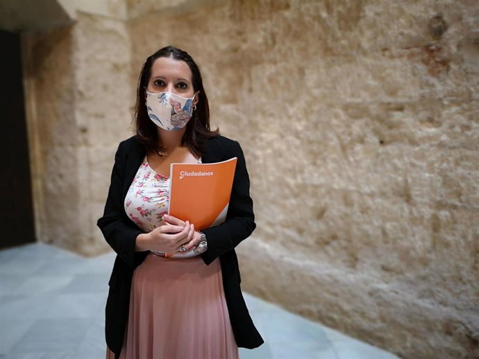 Amelia Velázquez (Cs)