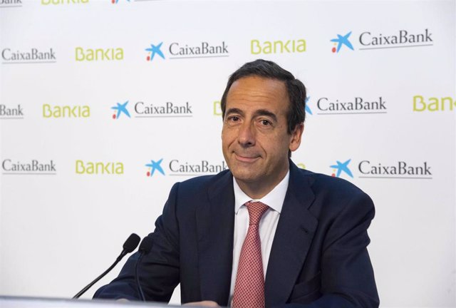 El consejero delegado de CaixaBank y que será consejero delegado de la nueva entidad, Gonzalo Gortázar, durante una rueda de prensa celebrada en la sede de Caixabank, en Valencia, Comunidad Valenciana (España), a 18 de septiembre de 2020.