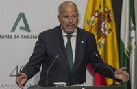 Javier Imbroda afirma que "la gran mayoría" de docentes "ha entendido" que "no es momento de volver a parar"
