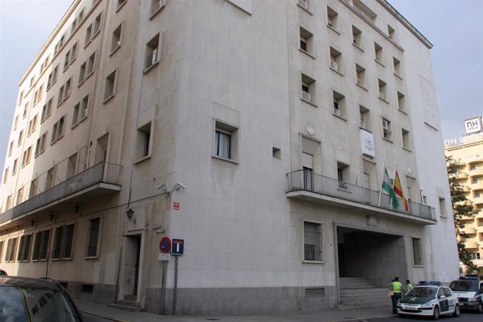 Vista exterior de la Audiencia Provincial  de Huelva