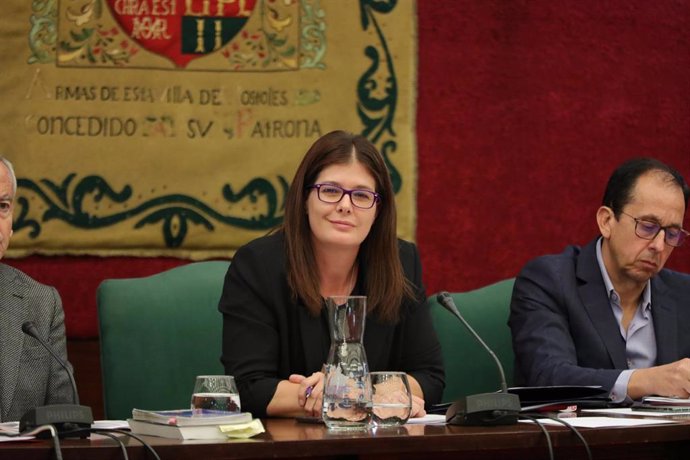 La alcaldesa de Móstoles, Noelia Posse, durante un pleno antes de la crisis del coronavirus.