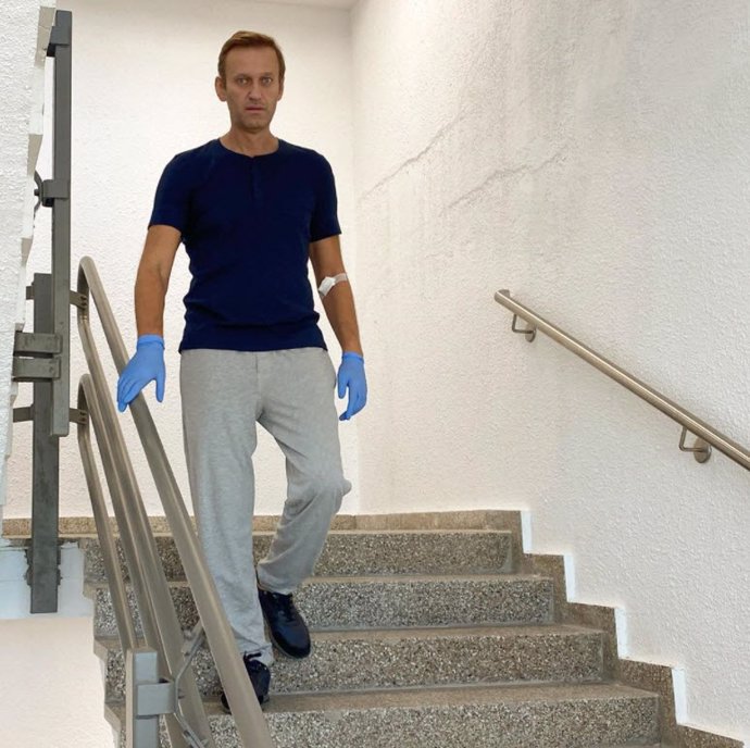 El opositor ruso Alexei Navalni, en el Hospital Charité de Berlín