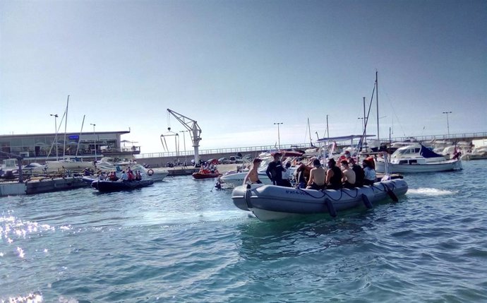 Jornada de limpieza de fondos marinos