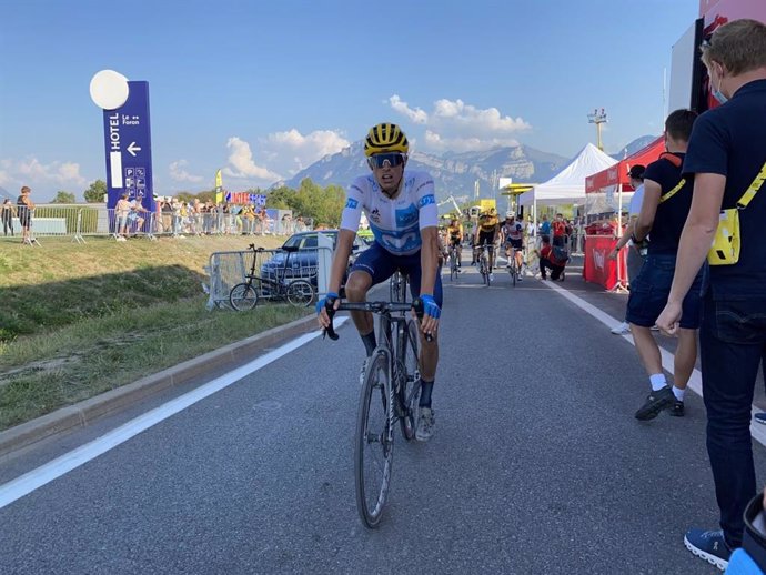 Enric Mas tras cruzar la meta de la decimoctava etapa del Tour de Francia 2020
