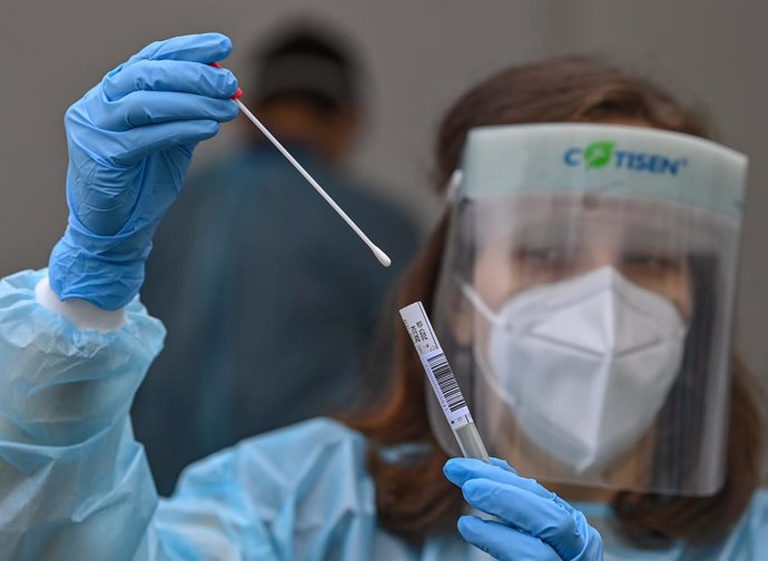 Coronavirus.- Alemania registra un descenso en los contagios y suma otros 1.300 