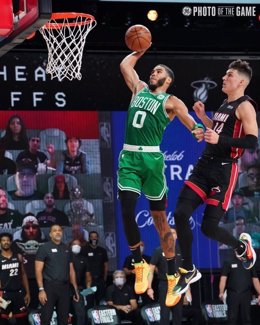 Jayson Tatum en el Boston Celtics-Miami Heat