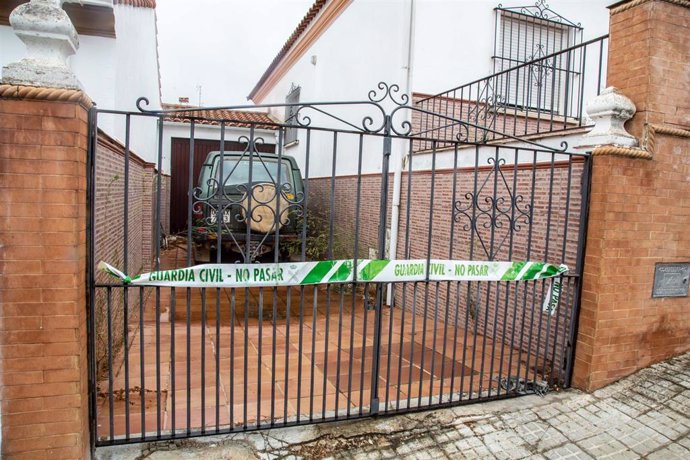 Vehículo requisado por la Guardia Civil en la vivienda del autor confeso de la muerte de Manuela Chavero.