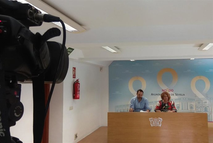 Adela Castaño, en rueda de prensa