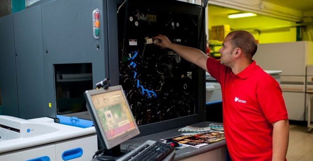 Digital La Paz, empresa de Jaén dedicada a la impresión de libros de pequeñas tiradas y trabajos en gran formato