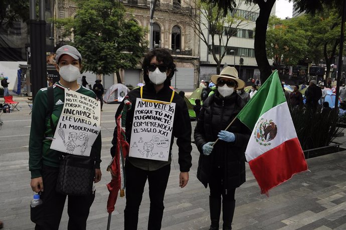 México.- López Obrador anima a la oposición a manifestarse contra él, ya que se 