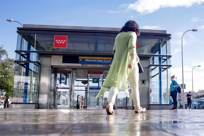 Metro del barrio de Villaverde, Madrid (España), a 18 de septiembre de 2020.
