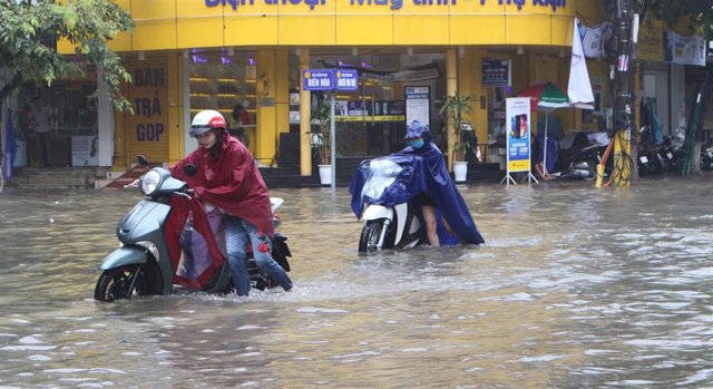 Inundaciones provocada por el tifón Wipha a su paso por Vietnam en agosto de 2019.