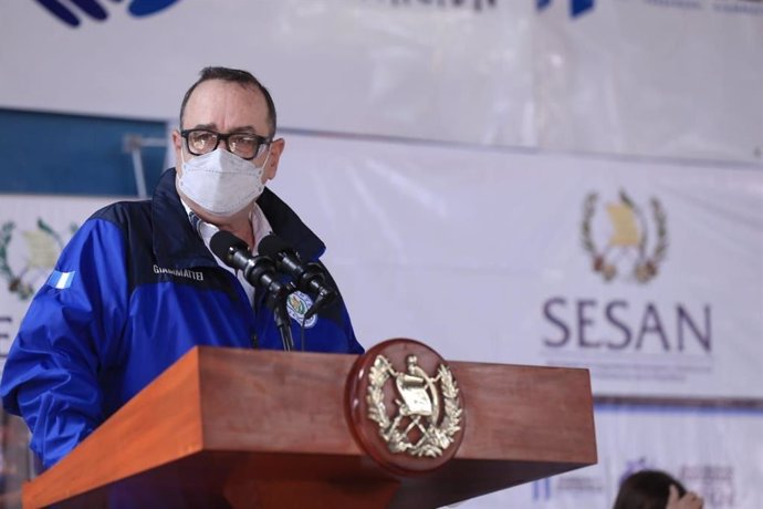 Coronavirus.- Guatemala prorroga las restricciones con Giammattei convaleciente 