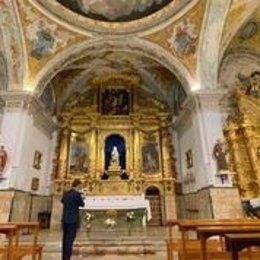 El tenor Andoni Martínez estrena nuevo videoclip, en homenaje a la patrona de Ezcaray, con uno de los temas del disco solidario con el que recauda fondos a favor de Cáritas